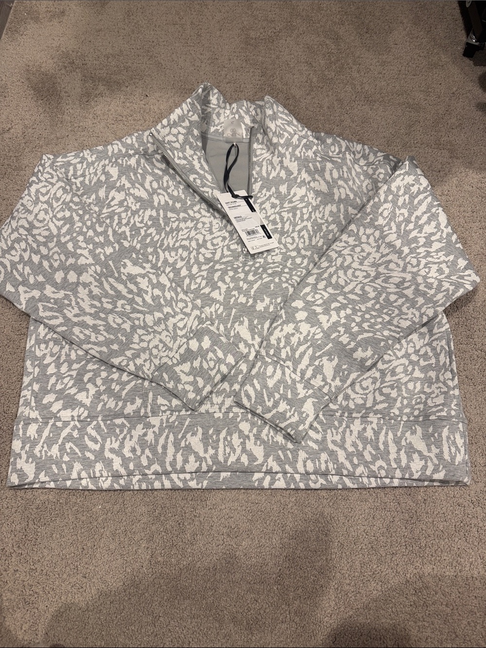 CALIA by Carrie Underwood Light Gray and White Quarter-Zip Pullover